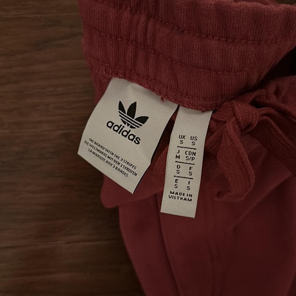 Adidas sweatpants - Picture 2 of 2